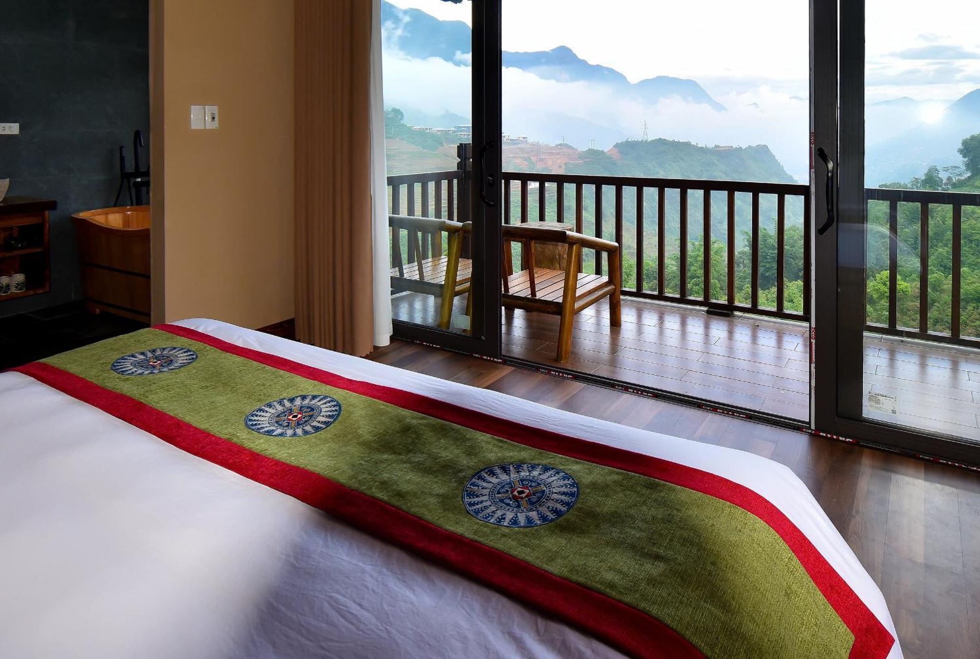 Chapa Lodge