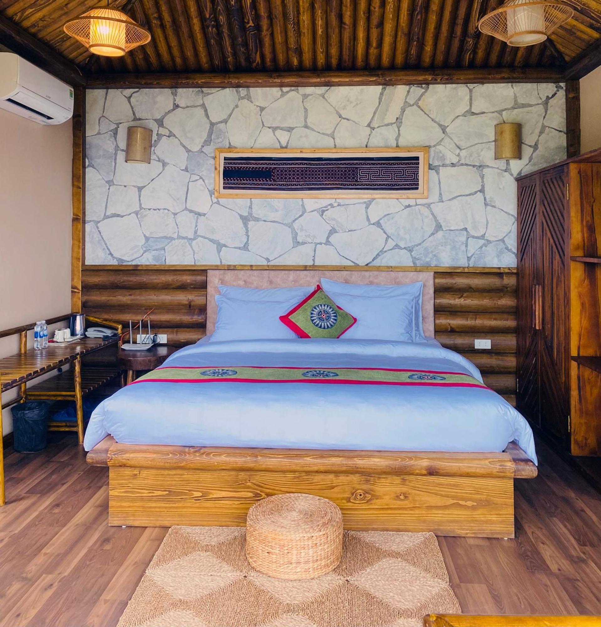 Chapa Lodge *